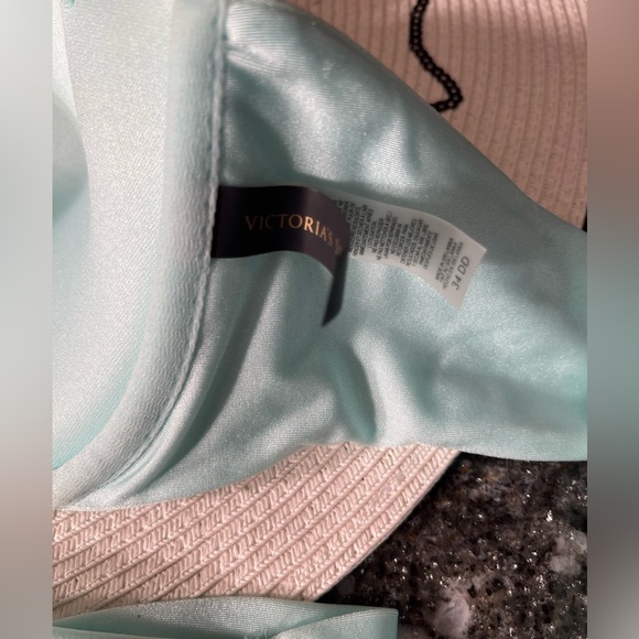 NWT vintage Victoria’s secret’s bikini embellished push-up 34DD/M set - Picture 8 of 13